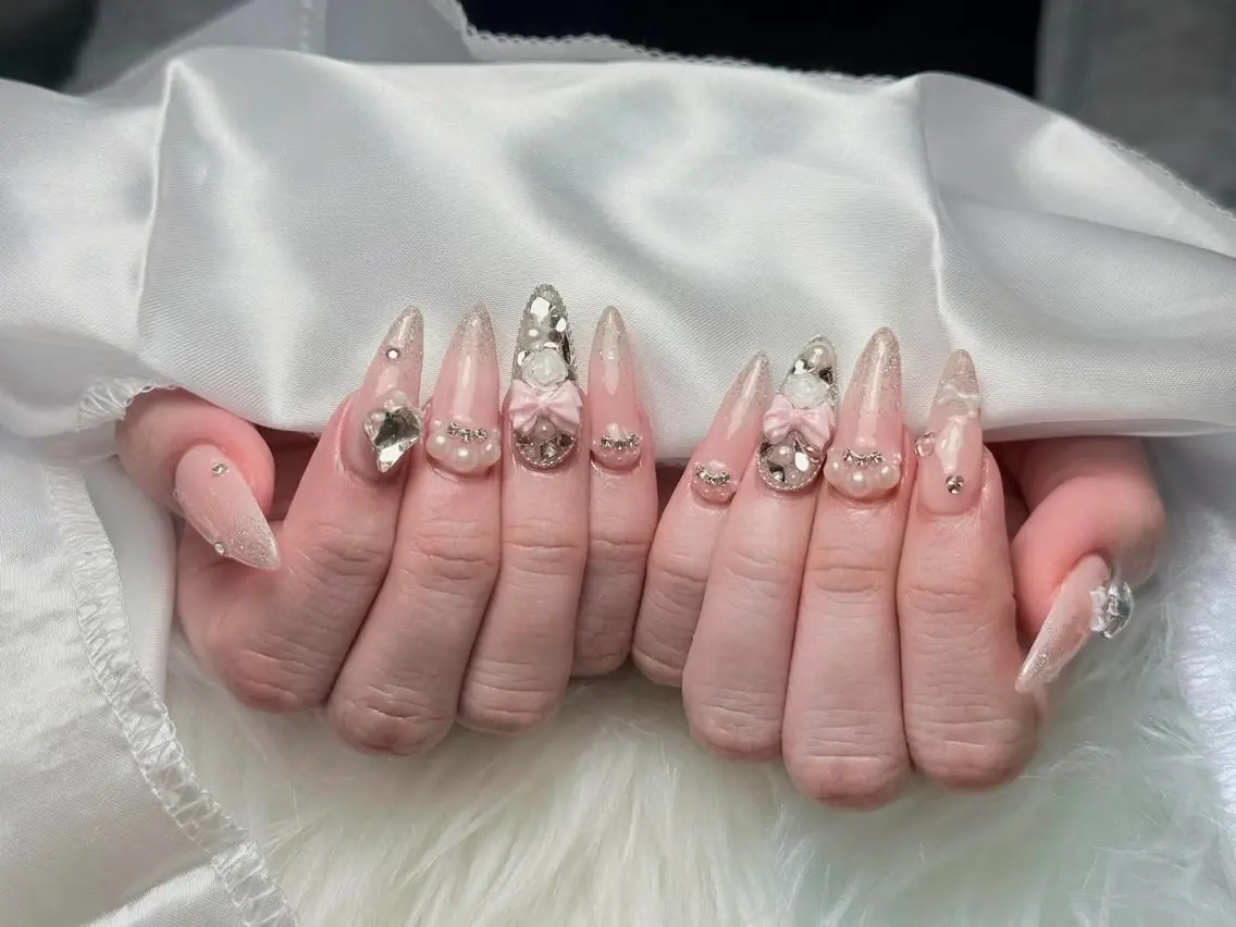 ネイル 韓国ネイル 水色 マグネットネイル ニュアンスネイル オフィスネイル ハンドネイル Hana Rose Nailのネイルデザイン