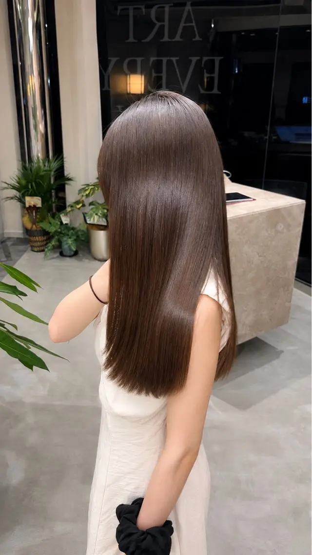 ロング くせ毛 縮毛矯正 カット ヘアカラー 縮毛矯正 奥村 和也のヘアスタイル