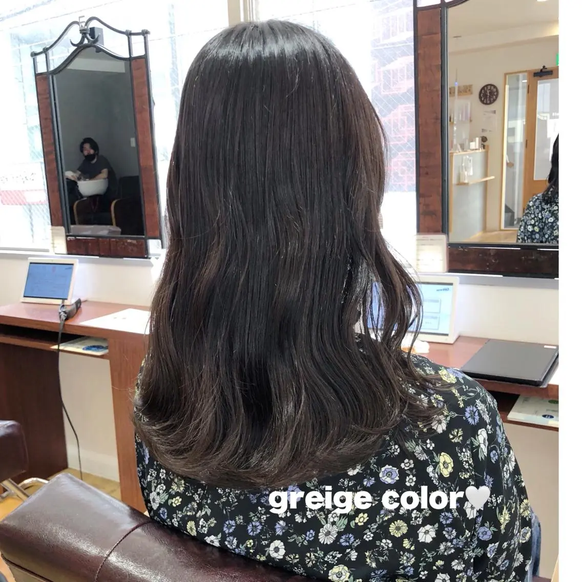 セミロング A. Seoのヘアスタイル