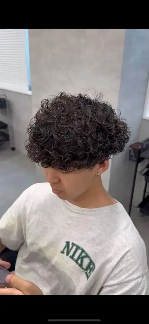 ショート パーマ メンズ メンズパーマ プードルパーマ プードルパーマ トレンド🔥メンズ 特化⚡️網野裕希のヘアスタイル