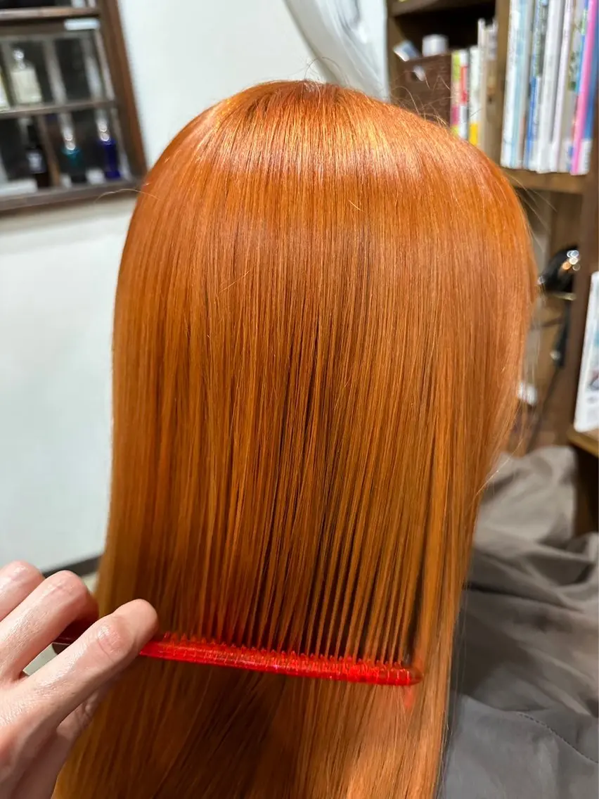 カラー 橋本 and Kおもろまちのヘアスタイル