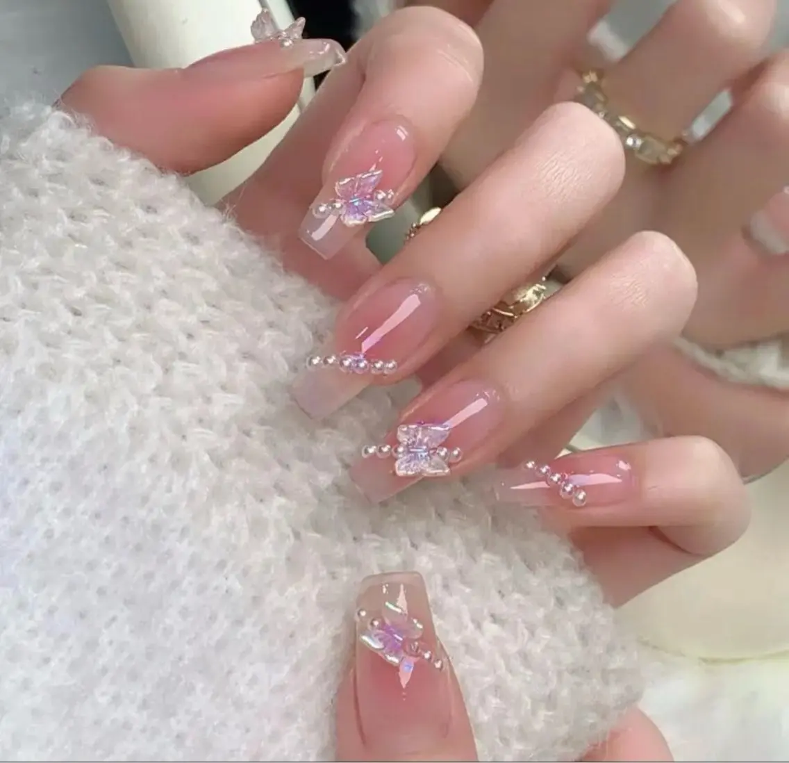 ネイル チークネイル 長さ出し フラワーネイル フレンチネイル ガーリー sun nail池袋 モデル募集のネイルデザイン