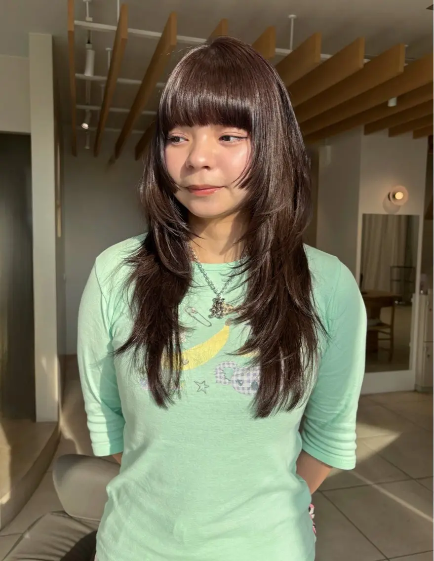 ロング カラー 黒髪 ブリーチ ブラウンカラー ケアブリーチ 透明感カラー 似合わせカットカラー りおなのヘアスタイル