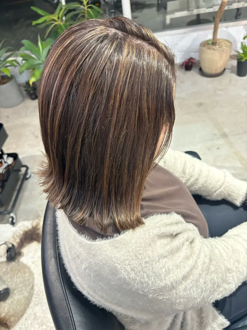 ミディアム 野原 ひかるのヘアスタイル