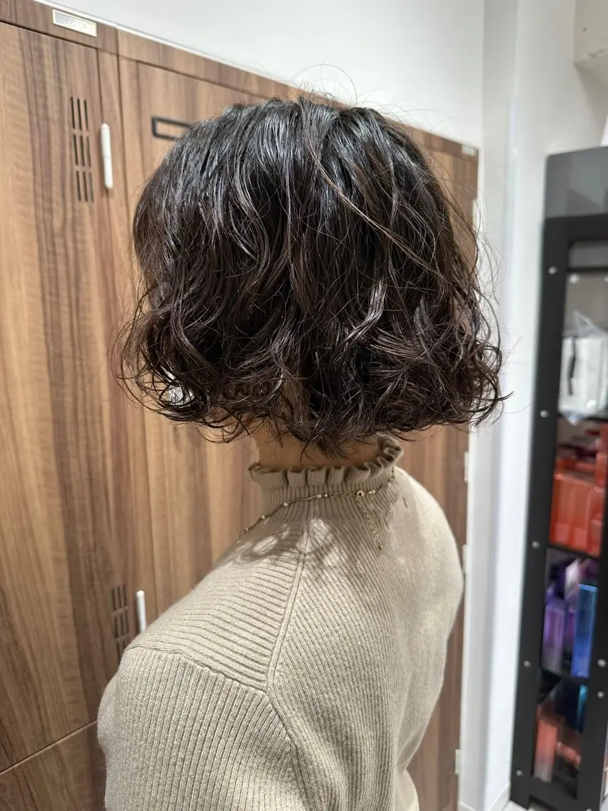 ショート パーマ ボブ 渡邊花奈 韓国ヘアのヘアスタイル