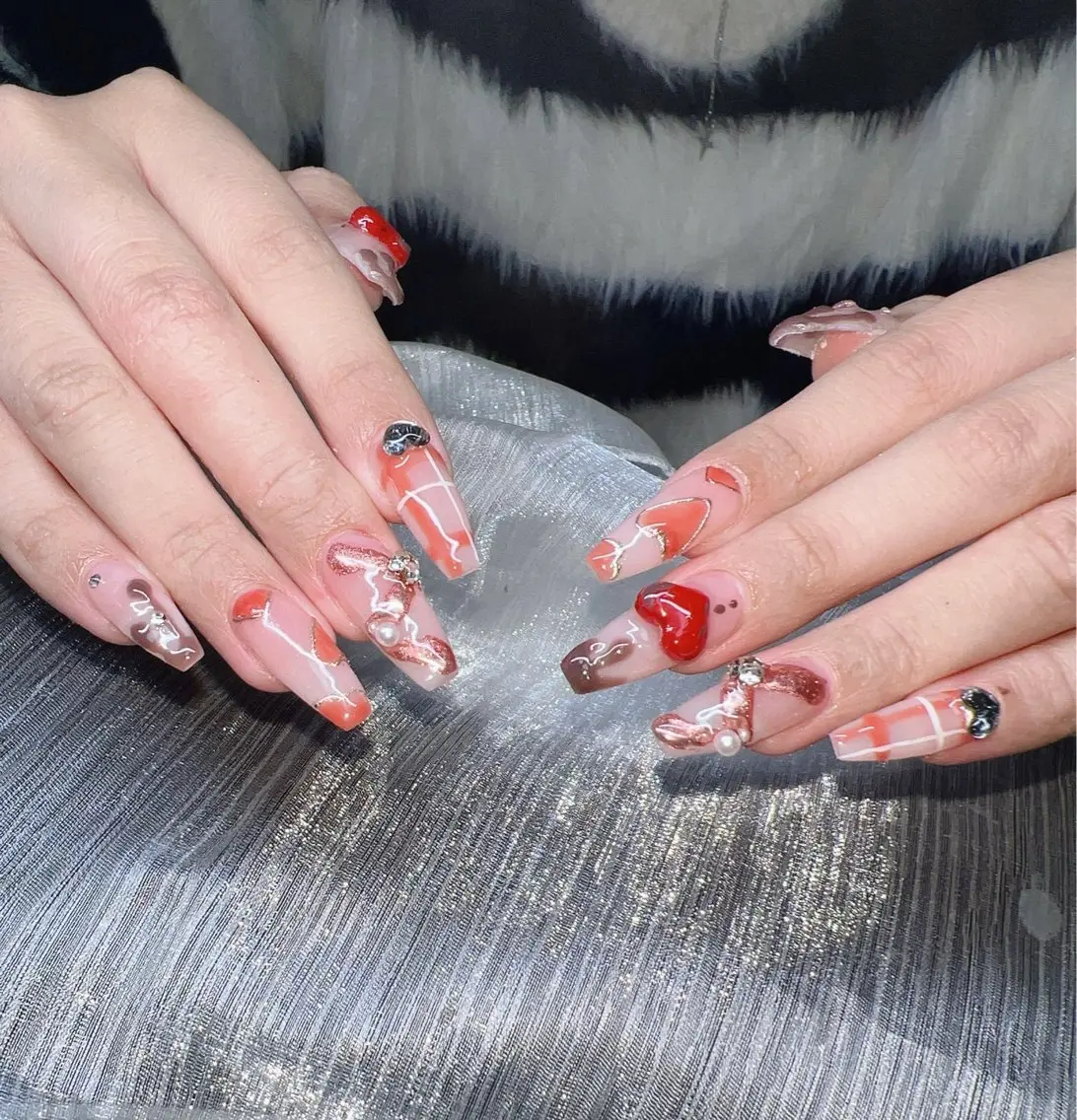 ネイル ハンドネイル Lee Nailsのネイルデザイン