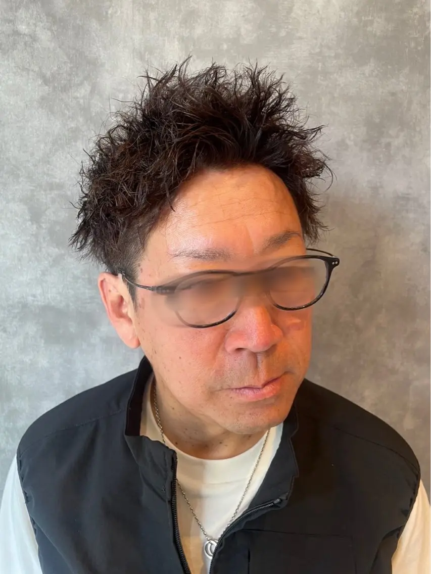 カラー パーマ メンズ 黒髪 透明感カラー ナチュラルブラック Takeuchi daikiのヘアスタイル