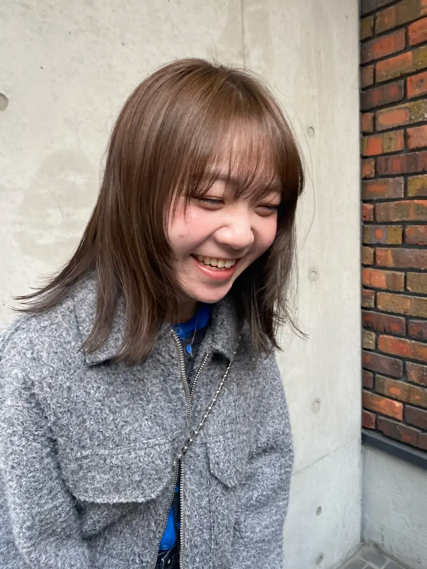 ミディアム カラー 顔周りカット カット ヘアカラー ソノダ リコのヘアスタイル