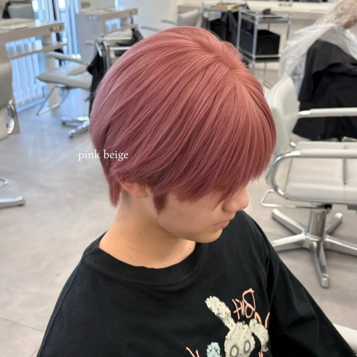 ショート カラー ヘアカラー 🎀ハイトーン🎀 ケアブリーチmikuのヘアスタイル