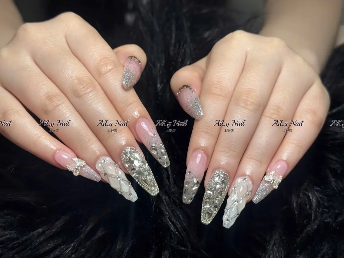 ネイル アートネイル ジェルネイル マグネットネイル ニュアンスネイル シンプルネイル ハンドネイル AiLy Nail 上野店のネイルデザイン