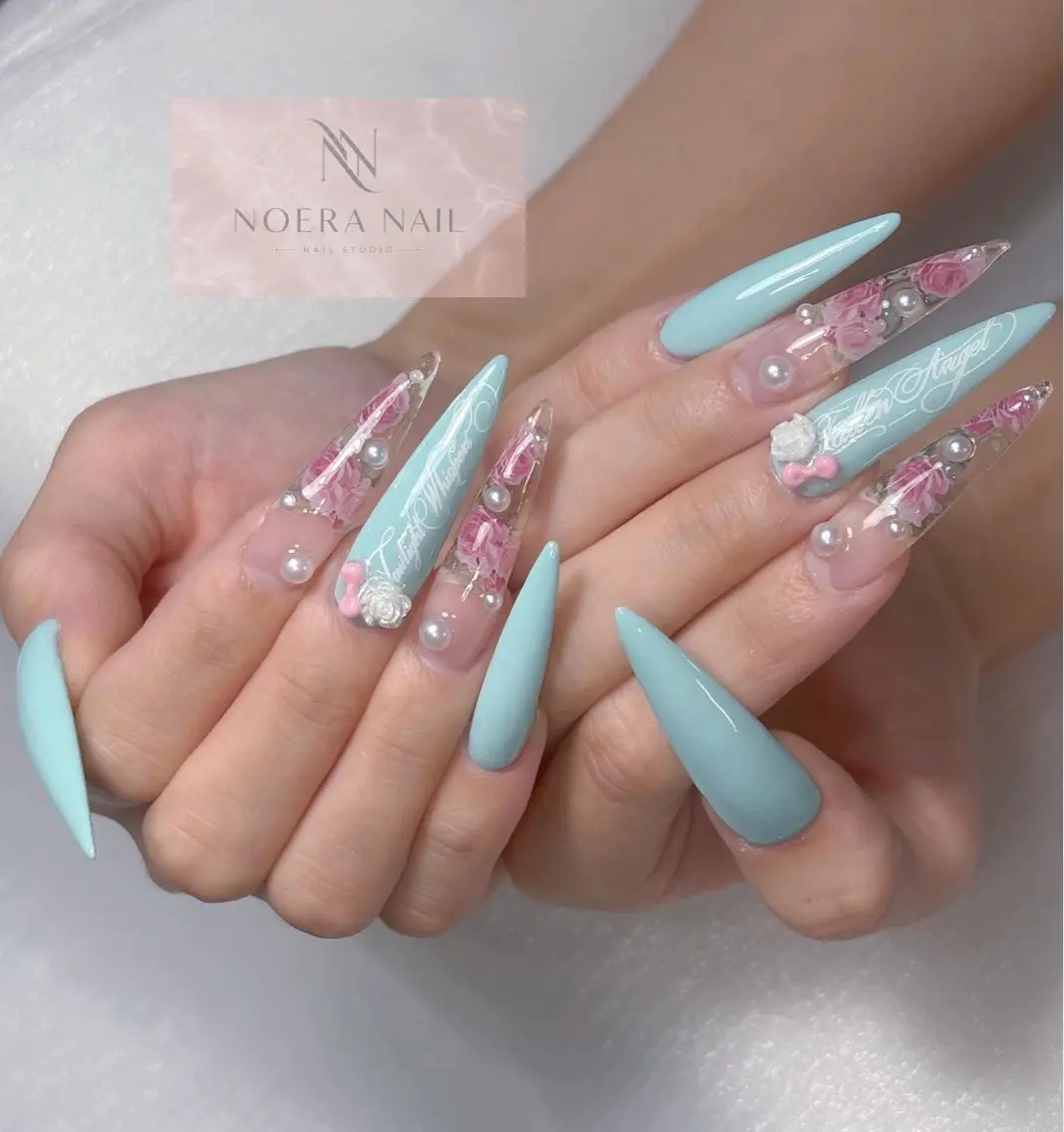 セミロング ハンドネイル ハンドケア Yumi_Noera 持ち込みデザインのネイルデザイン