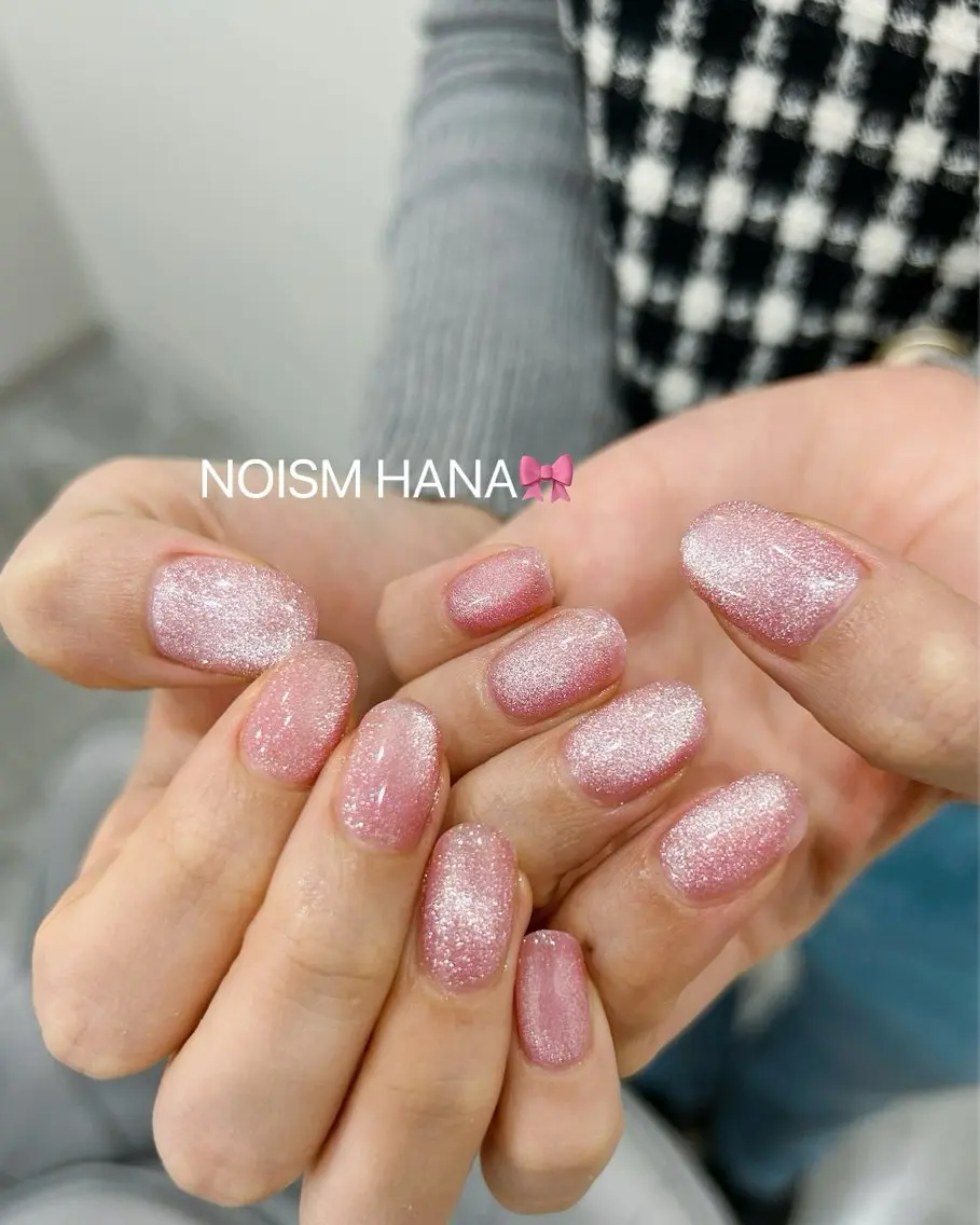 ネイル グラデーション キラキラネイル 韓国ネイル マグネットネイル ニュアンスネイル ハンドネイル 🎀大人nail /NOISMはな🎀のネイルデザイン