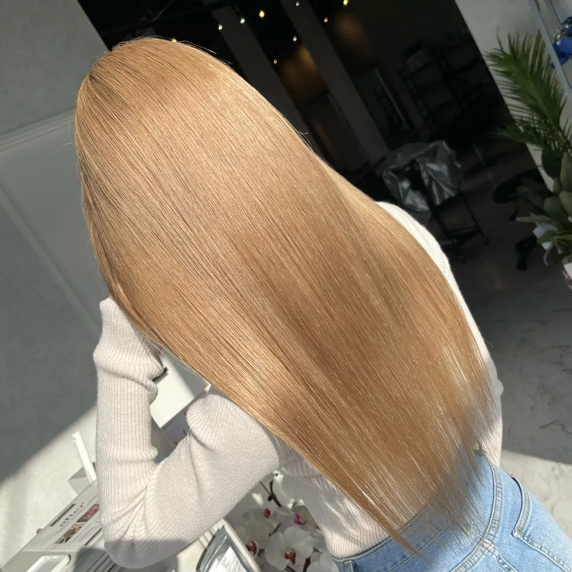 ロング ハイライト レイヤーカット 𝐍𝐄𝐎 𝐉𝐔𝐑𝐈のネイルデザイン