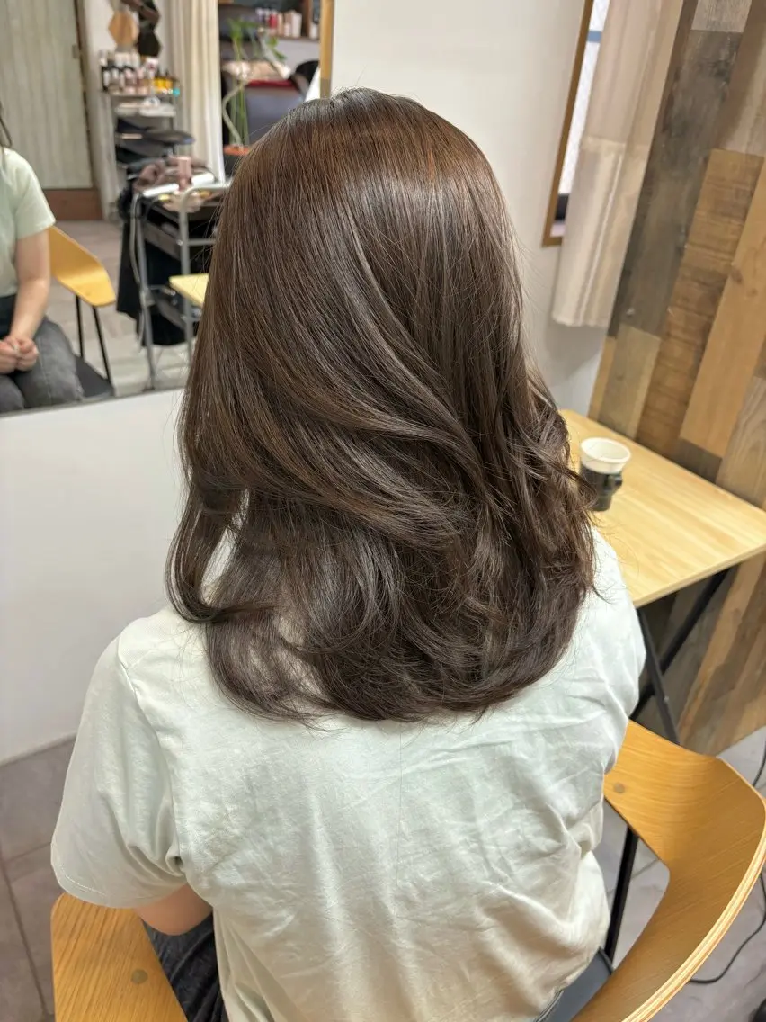 ミディアム カラー ブリーチ ブラウンカラー 透明感カラー ダブルカラー ブリーチなしカラー ヘアカラー yoro /ミホのヘアスタイル