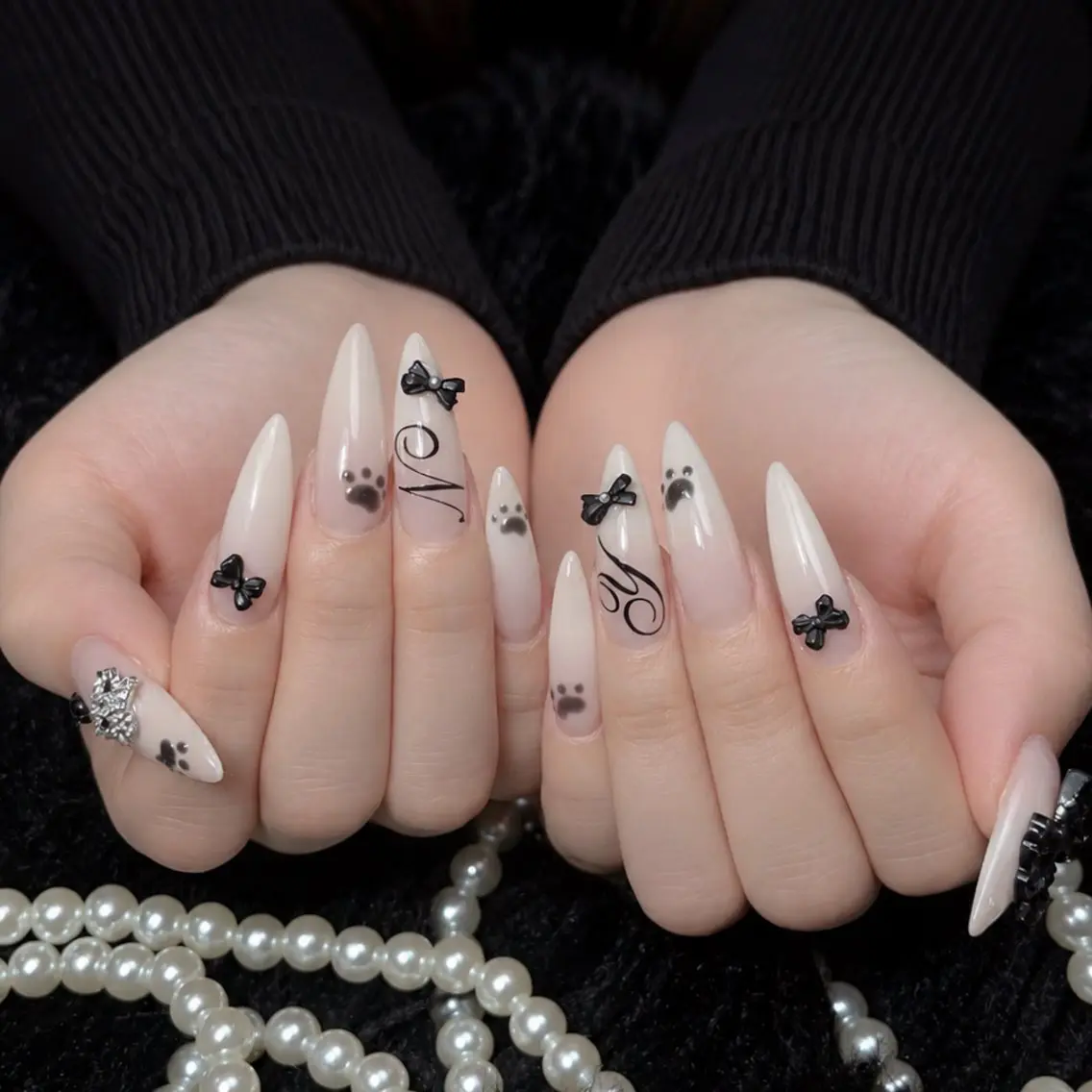 ネイル オーロラネイル 長さ出し フラッシュネイル フレンチネイル ジェルネイル ハンドネイル Amee Nail Salonのネイルデザイン