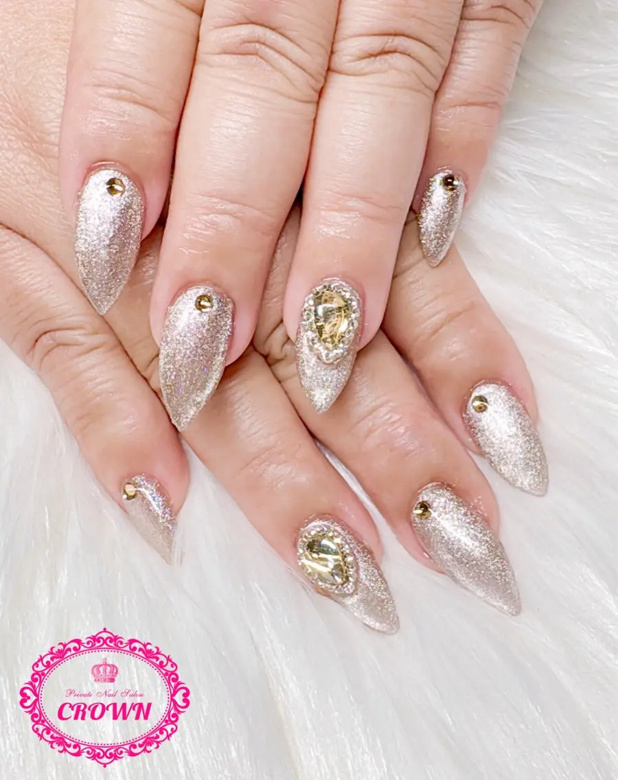 ネイル CROWN プライベートサロンのネイルデザイン