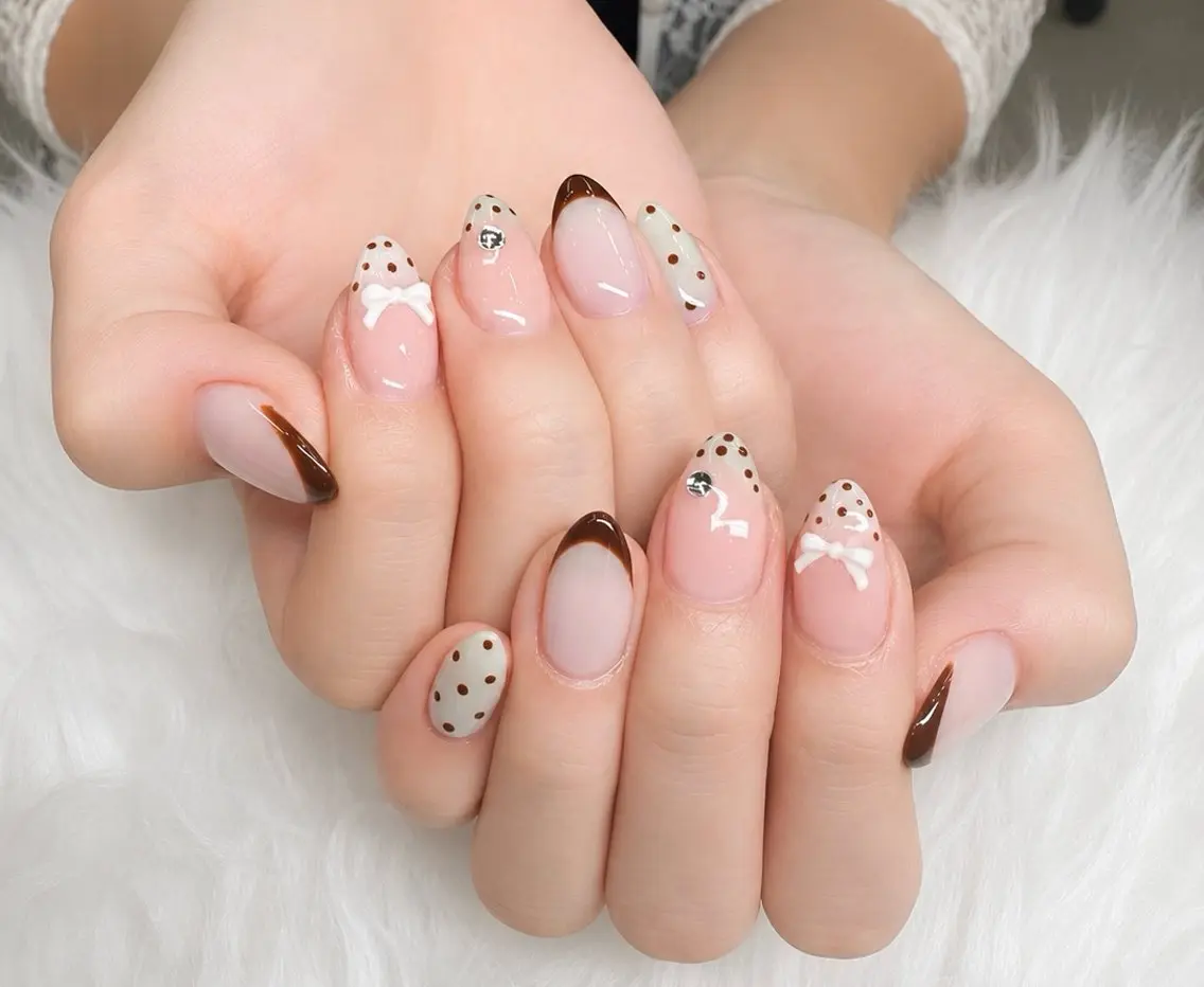 ネイル MIKA RUBY NAIL SLONのネイルデザイン