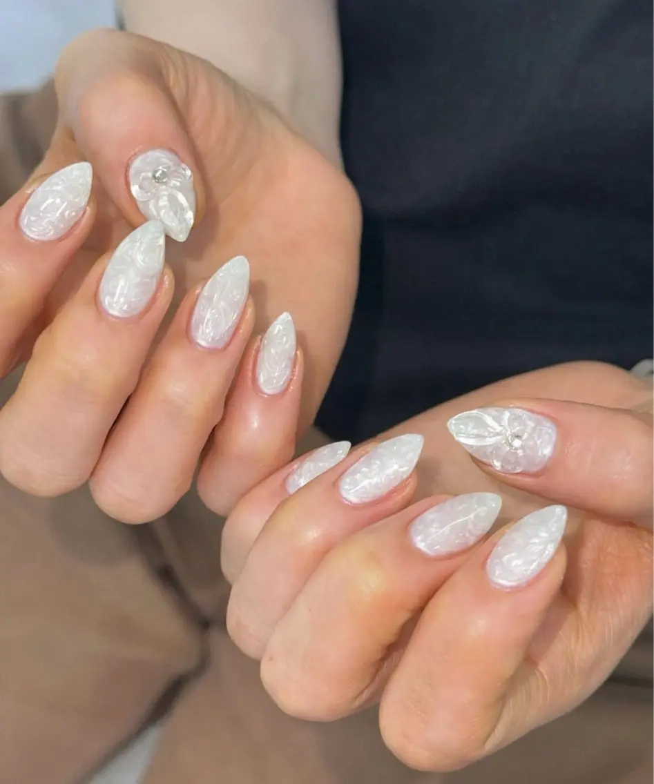 ネイル リボン ハンドネイル JISOO ANA.CHUOのネイルデザイン