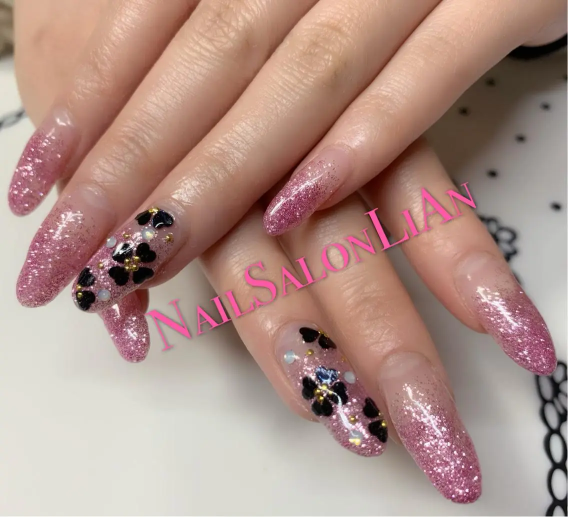 ネイル アートネイル 持ち込み シンプルネイル ストーンネイル NailSalon LiAnのネイルデザイン