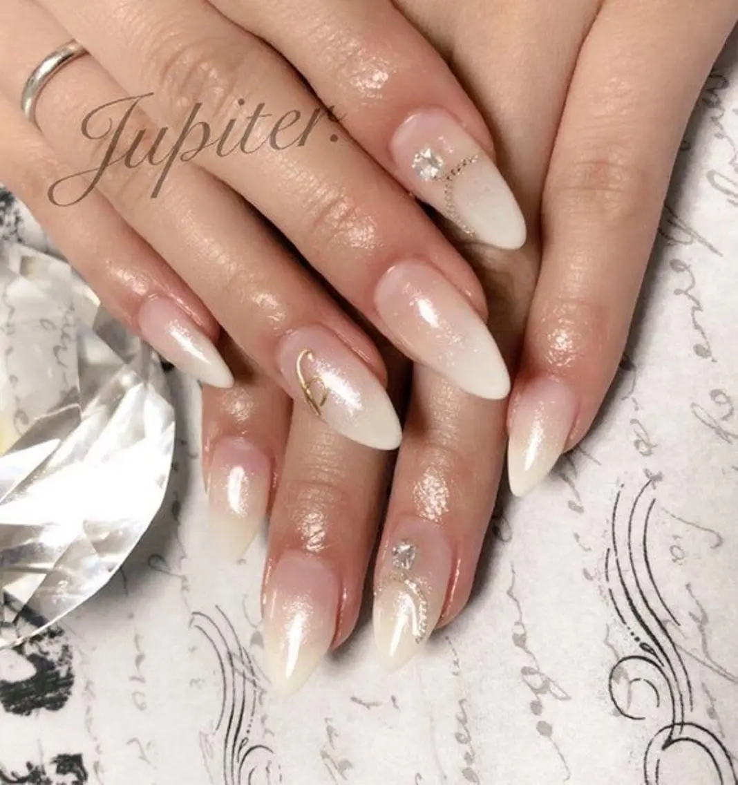 ネイル グラデーション ハンドネイル Jupiter .のネイルデザイン