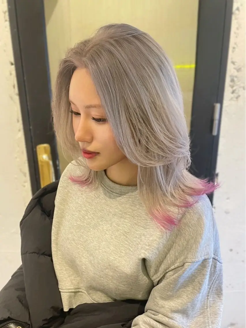 セミロング カット ヘアカラー トリートメント hisano / ハイトーン・透明感のヘアスタイル