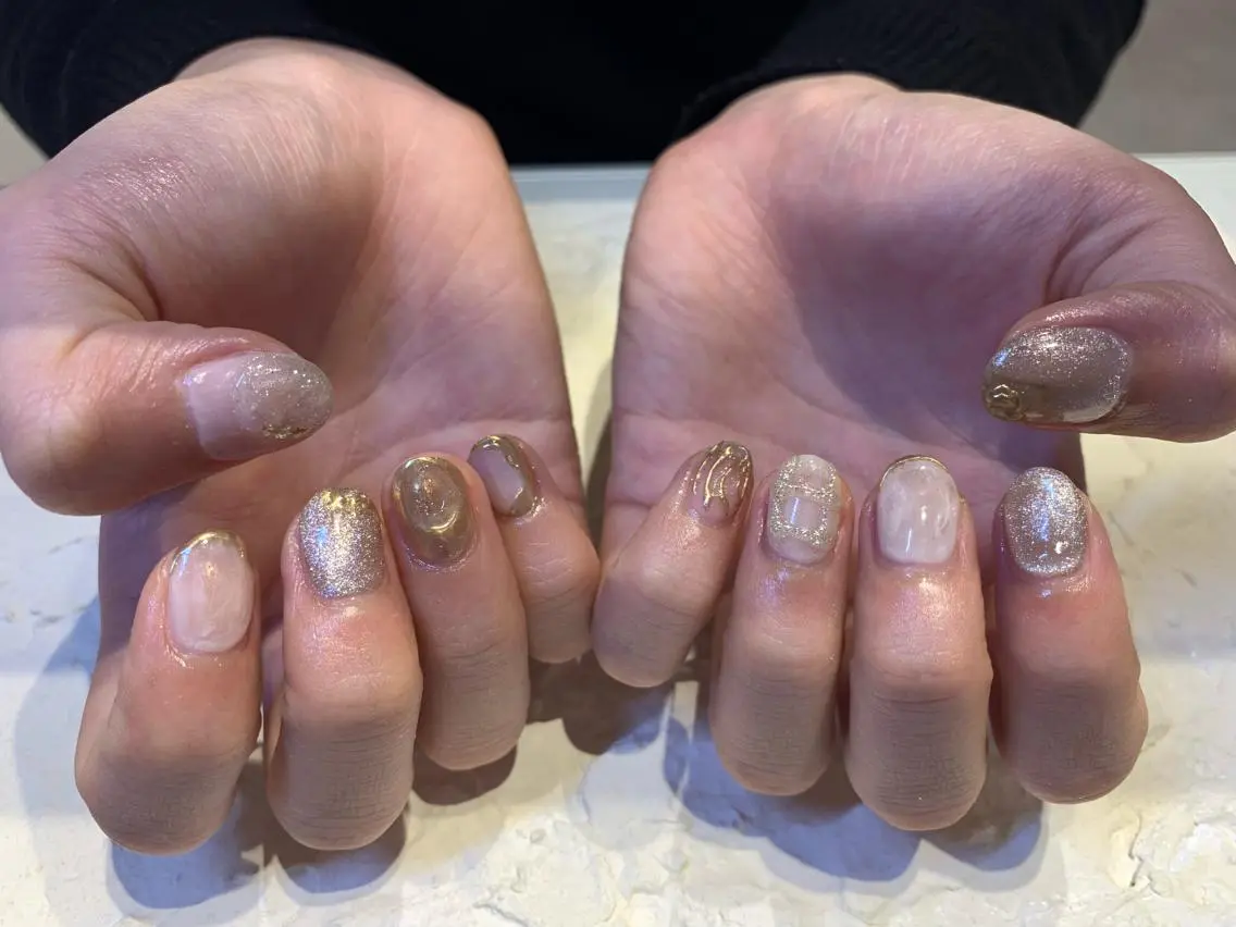 ネイル 持ち込み ニュアンスネイル マキノ ユイのネイルデザイン