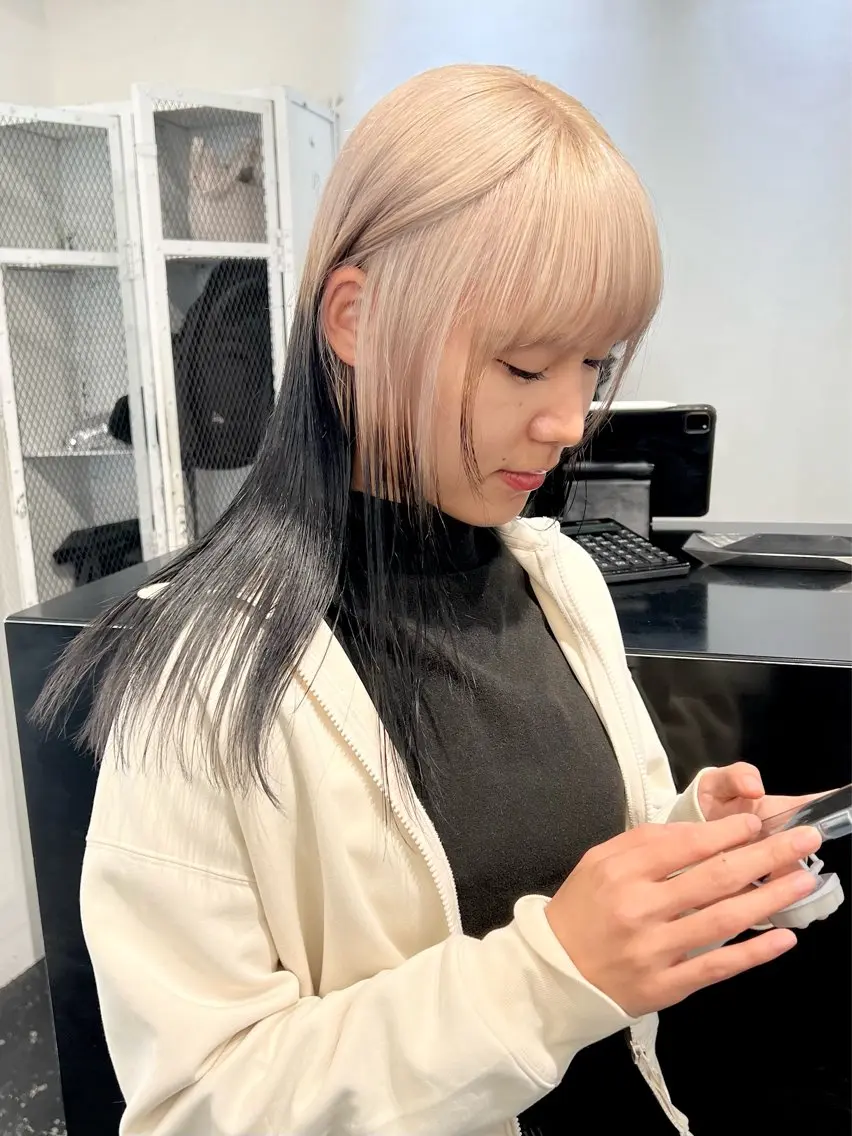 ミディアム カラー アッシュ ベージュカラー ブリーチ ブロンド ケアブリーチ カット ヘアカラー トリートメント HARU//原宿🤍 リピート率NO.1のヘアスタイル