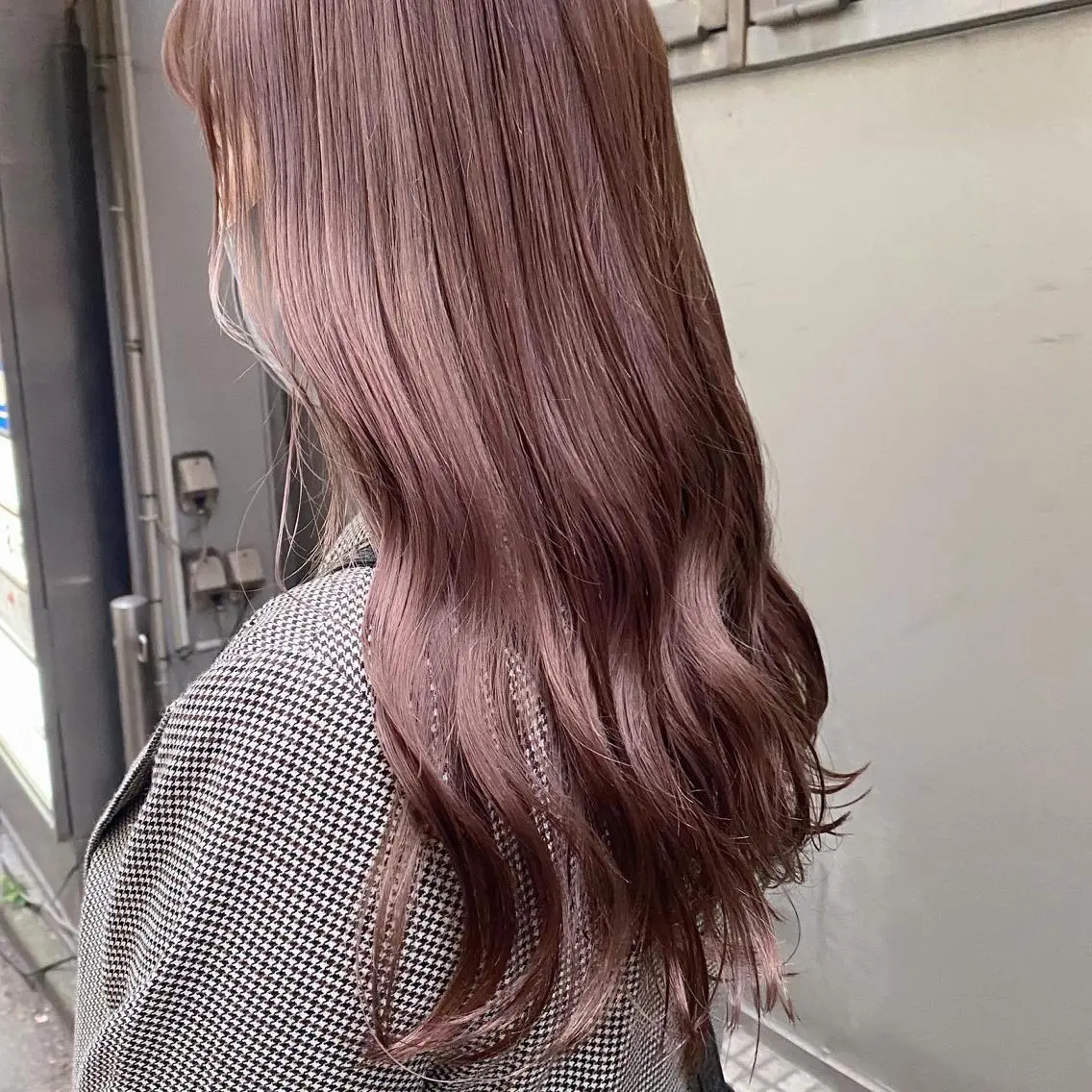 セミロング カラー ベージュカラー ピンクカラー ピンクベージュ 𝑺𝒂𝒌𝒊 🩶マンツーマン施術のヘアスタイル