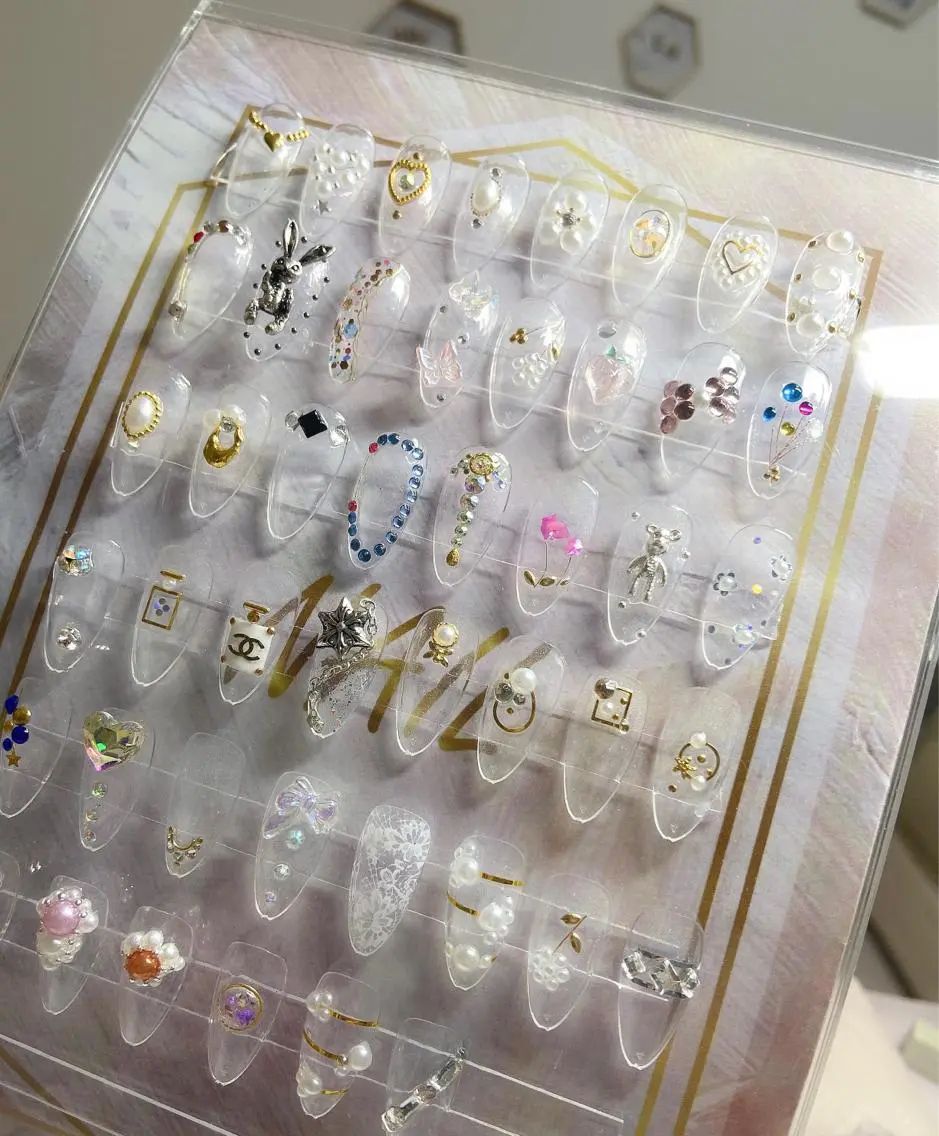 【お得なクーポン】カラー2色+ビジューアート2本まで 5680円の写真