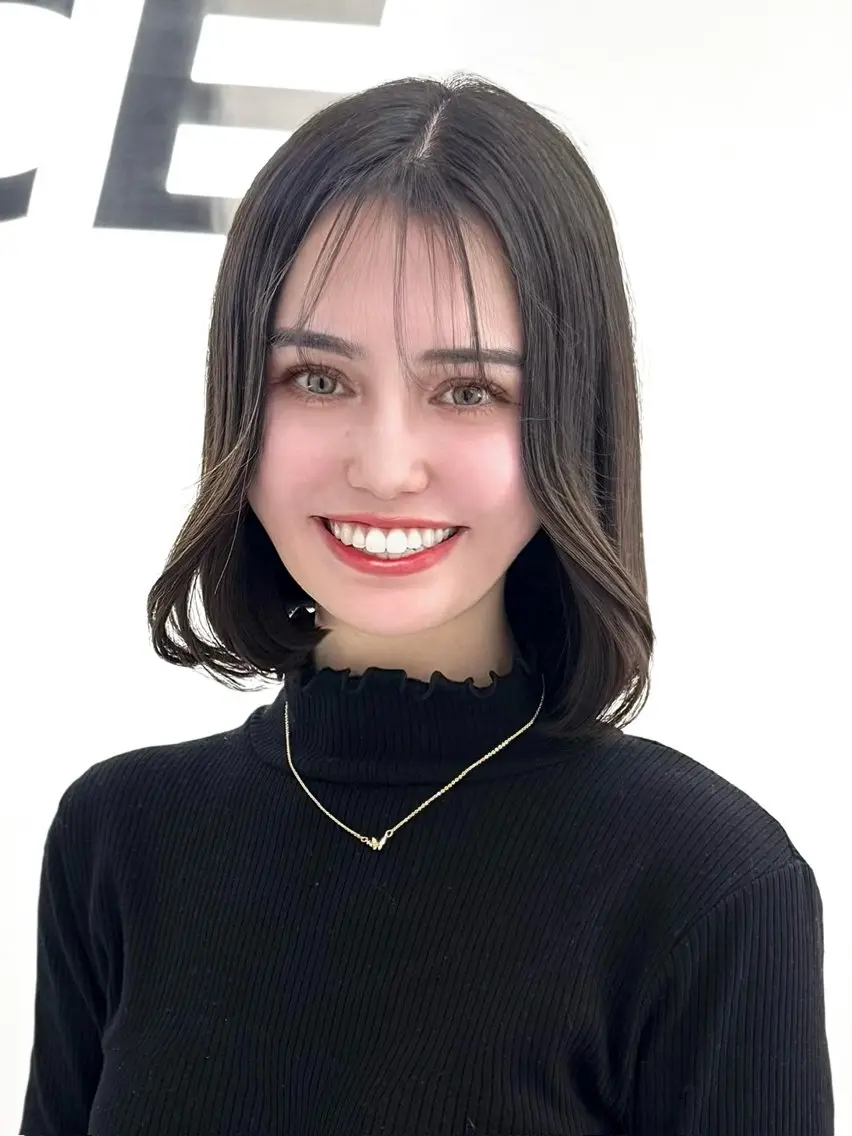 ミディアム カラー ヘアアレンジ 縮毛矯正🤍 盛れるボブ/ひかりのヘアスタイル