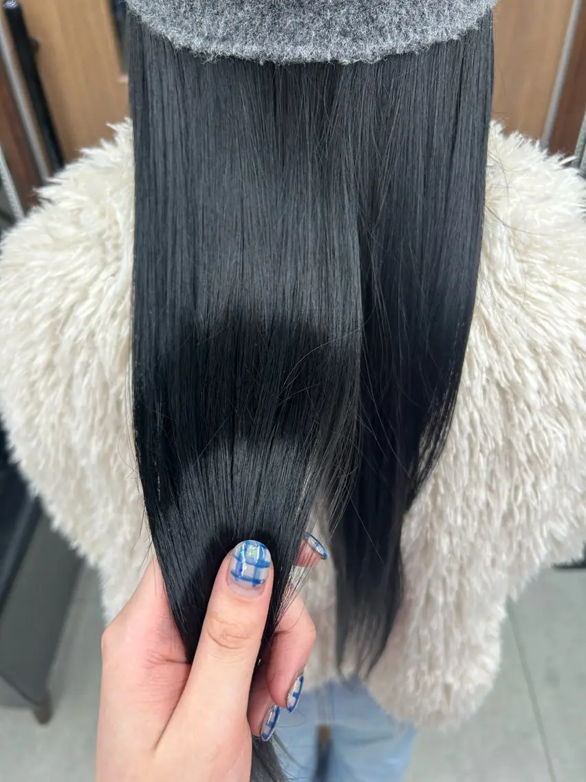 【ミニモ学割✨】🫐 暗髪カラー＋1step treatment ☘️🫧の写真