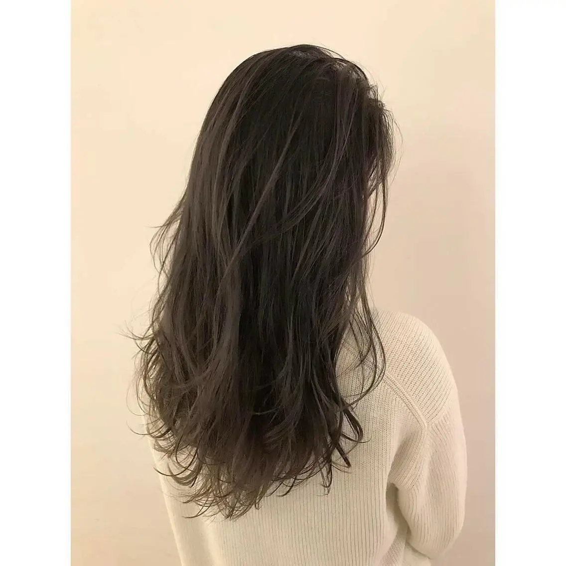 ミディアム カラー ハイトーンブリーチ 土坂 由志【京都】のヘアスタイル