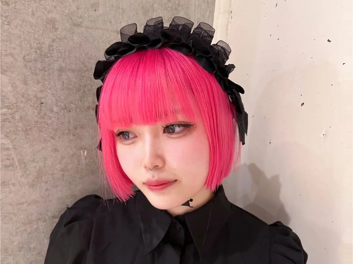 ショート カラー ブリーチ ピンクカラー ヘアカラー ニーナ/nimes /ハイトーンカラーのヘアスタイル