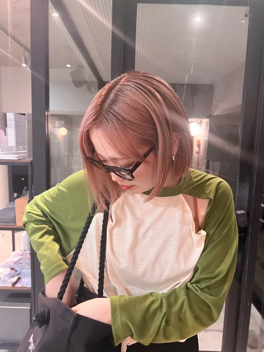 カラー ベージュカラー ハイトーンカラー ピンクカラー ピンクベージュ saki|大名 パーマ|ハイトーンのヘアスタイル