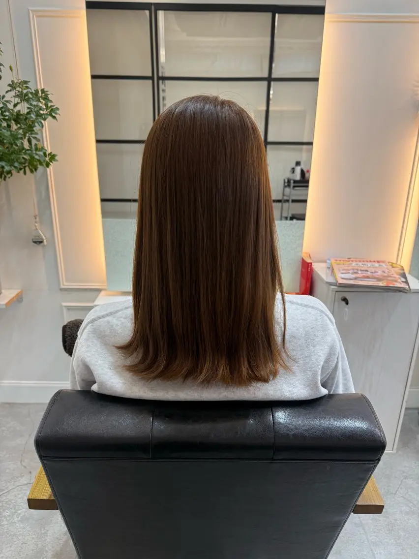 セミロング ヘアカラー Queens Yukikoのヘアスタイル