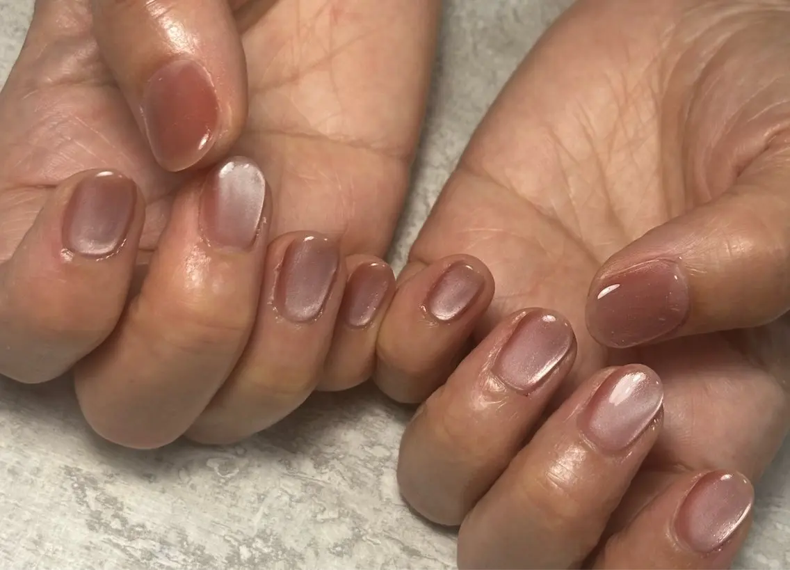 ネイル オーロラネイル フットネイル フレンチネイル ジェルネイル マグネットネイル ハンドネイル kiki nail たまプラーザのネイルデザイン
