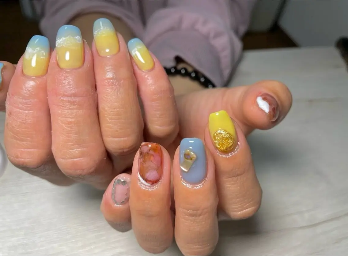 ネイル ニュアンスネイル ハンドネイル alma (アルマ)のネイルデザイン