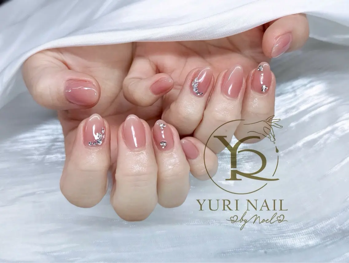 ネイル チークネイル フットネイル フレンチネイル グラデーション キラキラネイル ハンドネイル フットネイル ハンドケア YURI Nail Funabashiのネイルデザイン