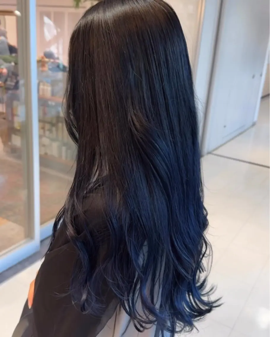 ロング カラー グラデーションカラー 💎寒色特化💎 透明感カラーみきのヘアスタイル