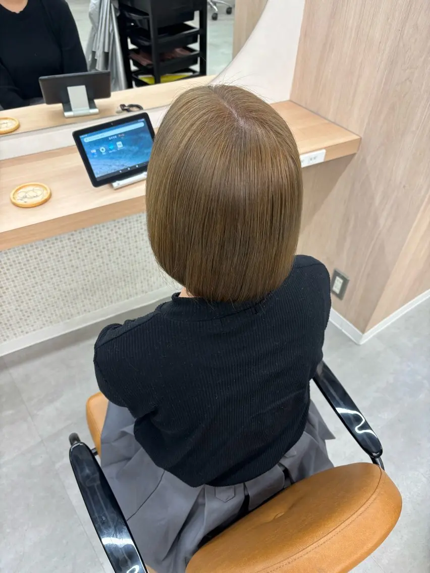 ショート カラー ブリーチ ケアブリーチ トリートメント universe Mizuki🎀のヘアスタイル