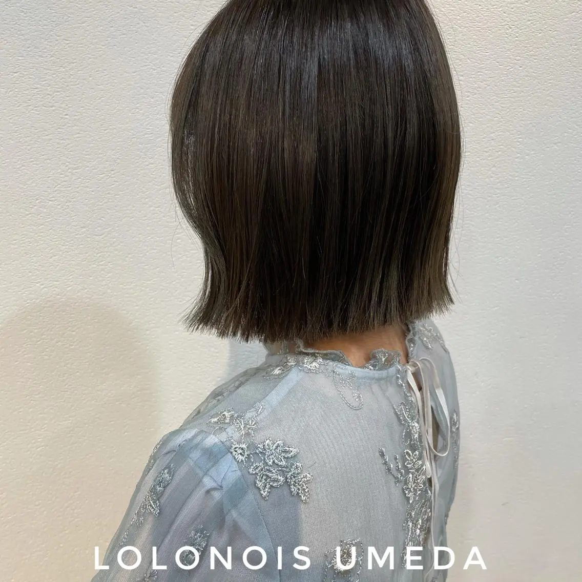 ミディアム カラー グレージュ オリーブグレージュ オリーブグレー Lolonois梅田 /Okazaki:)のヘアスタイル