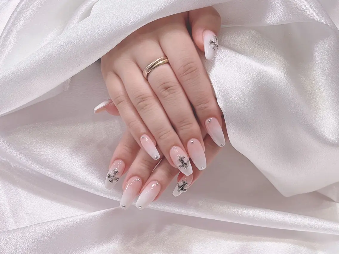ネイル ジョリ kasumi🌹💅のネイルデザイン