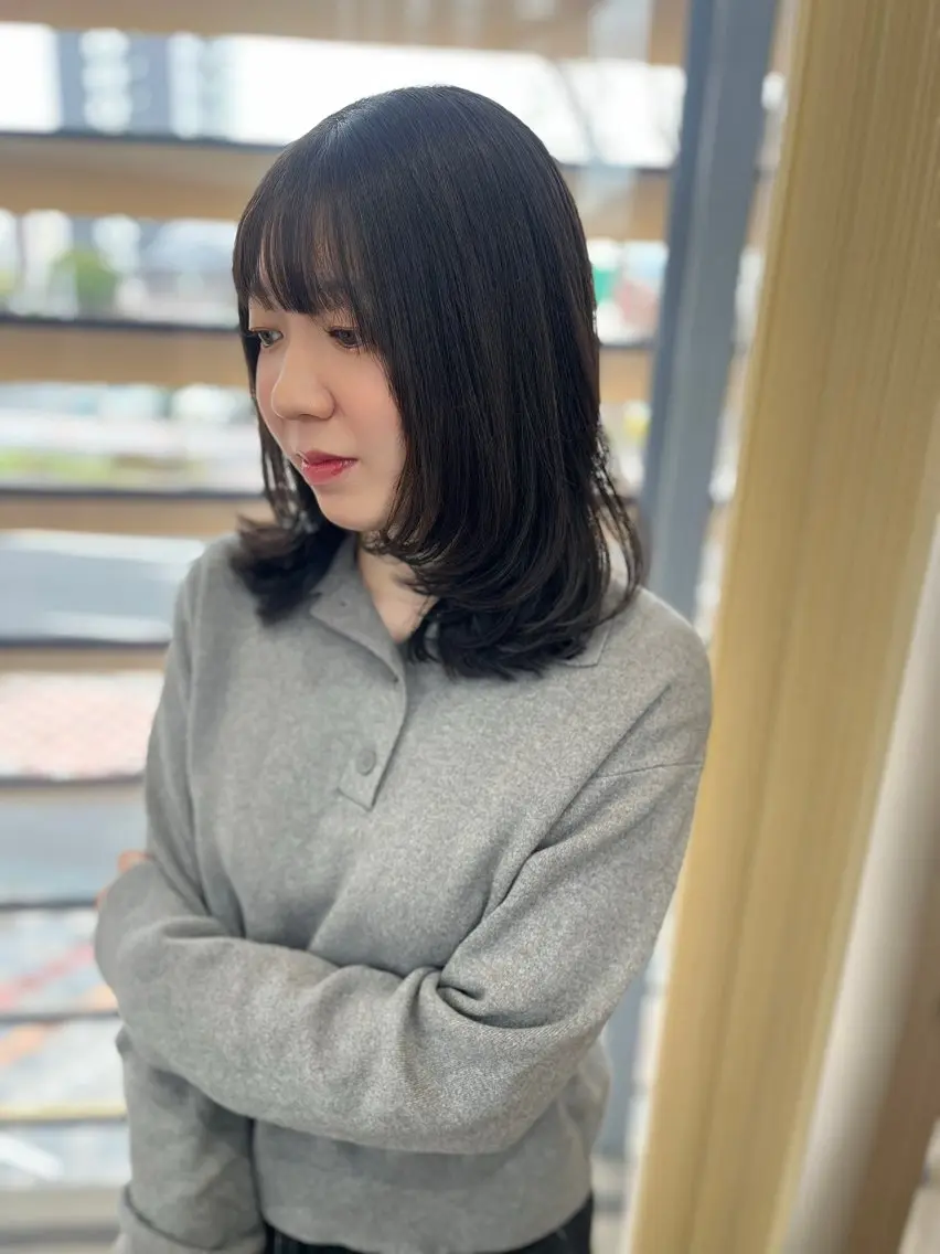 ミディアム 林 和香菜のヘアスタイル