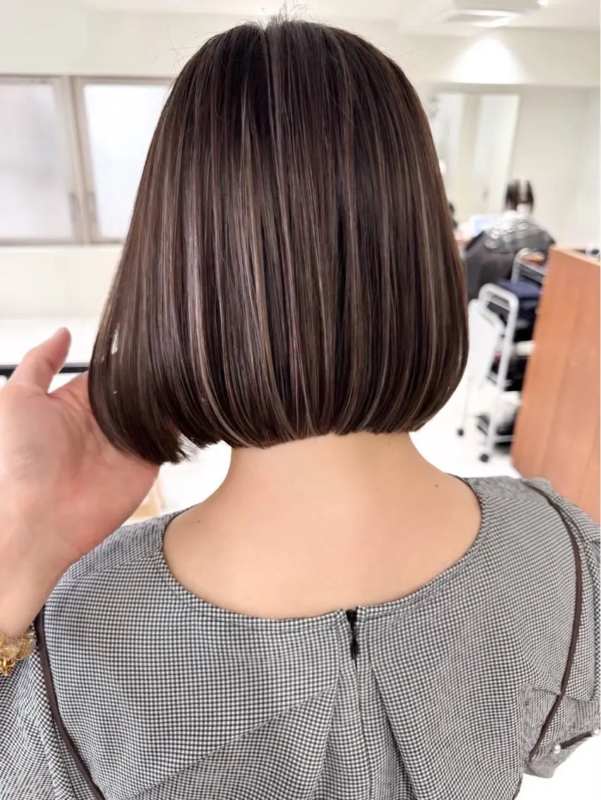 ショート カラー ヘアカラー ボブ/縮毛矯正/美髪 似合わせ/透明感カラのヘアスタイル