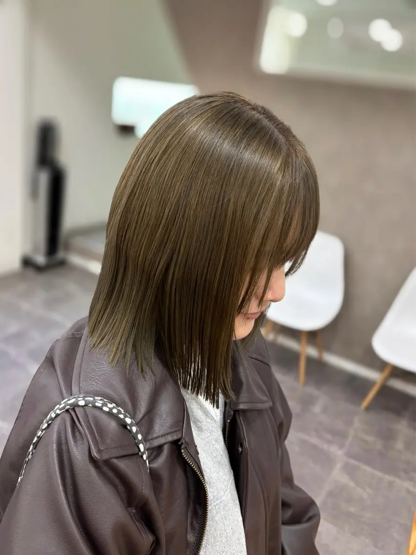 ミディアム カラー カット ヘアカラー トリートメント (kakko) ayumiのヘアスタイル