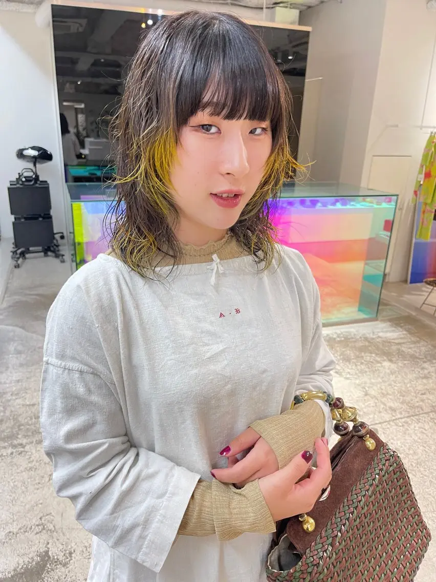 ミディアム oma　袮次金 鈴香のヘアスタイル