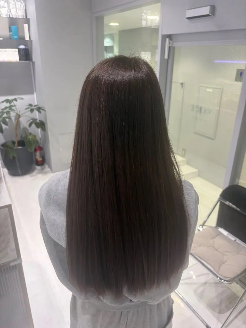 ロング トリートメント ハイトーン✖️ 縮毛矯正シュンペイのヘアスタイル