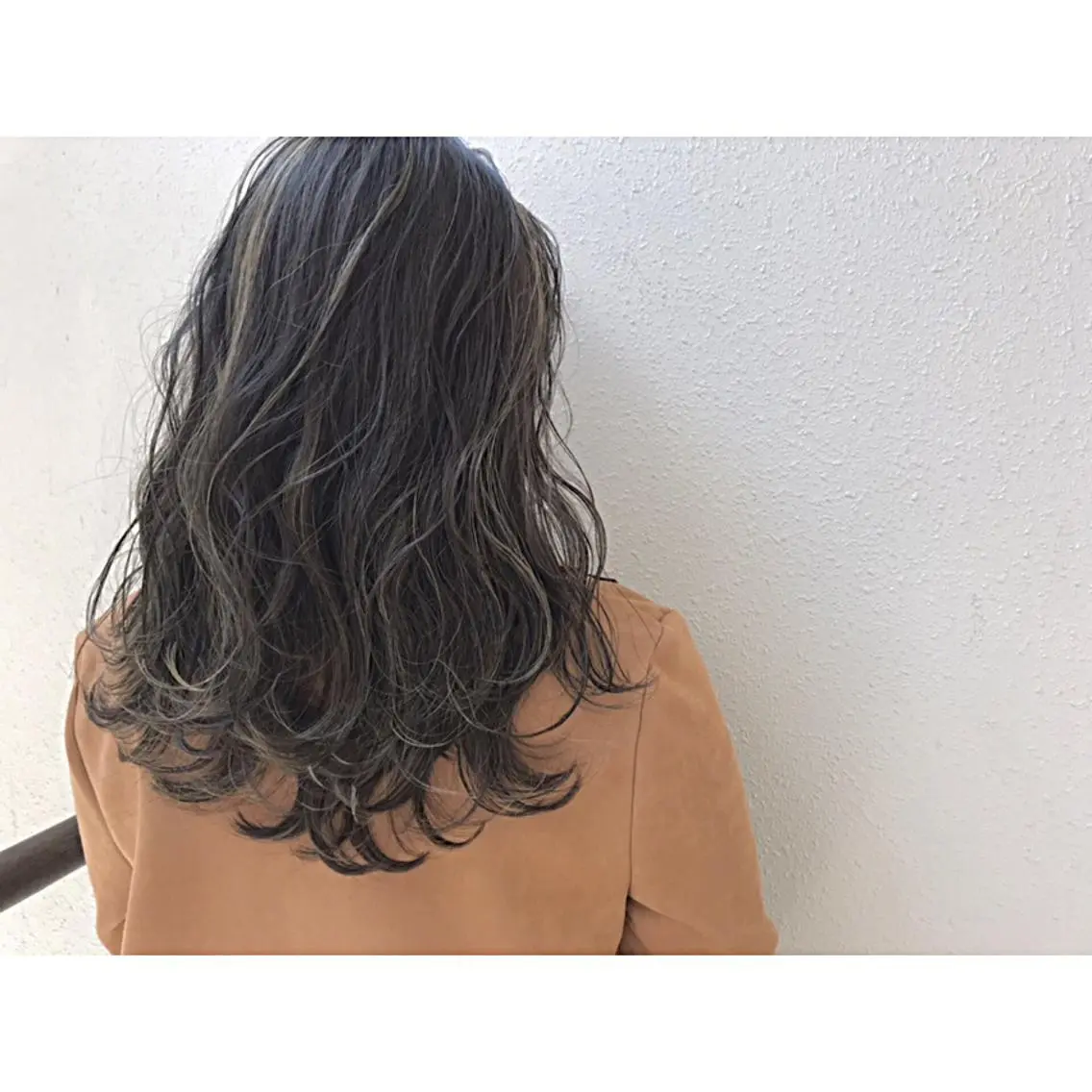 平日限定カット＋カラー＋トリートメント7050円‼️の写真
