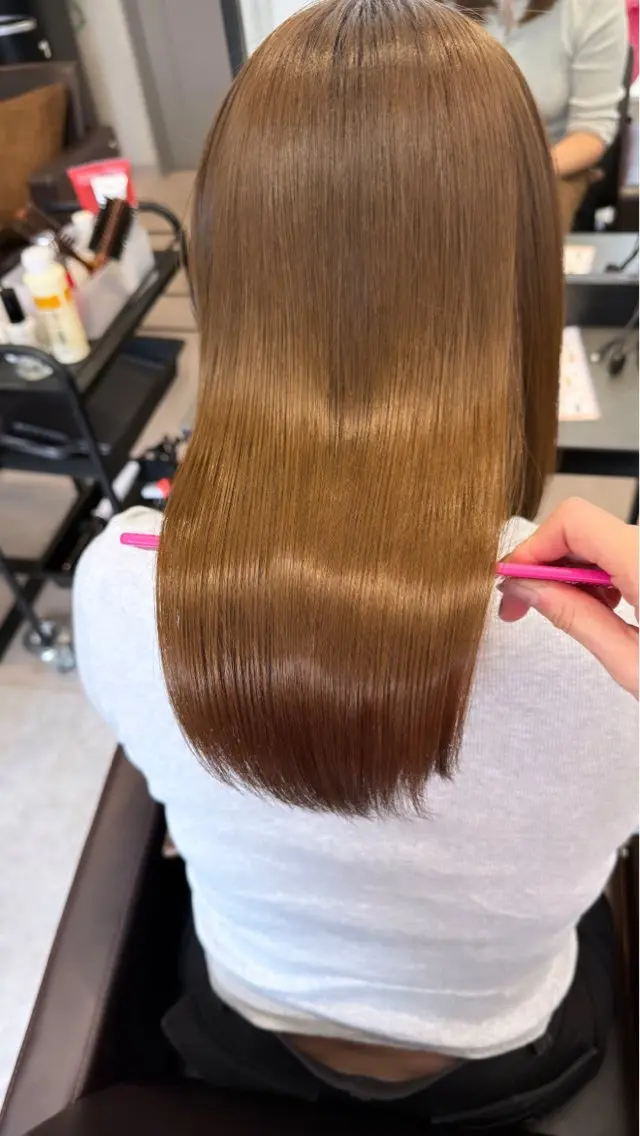 ロング 髪質改善 トリートメント カット ヘアカラー トリートメント ニシカワ ユズミのヘアスタイル