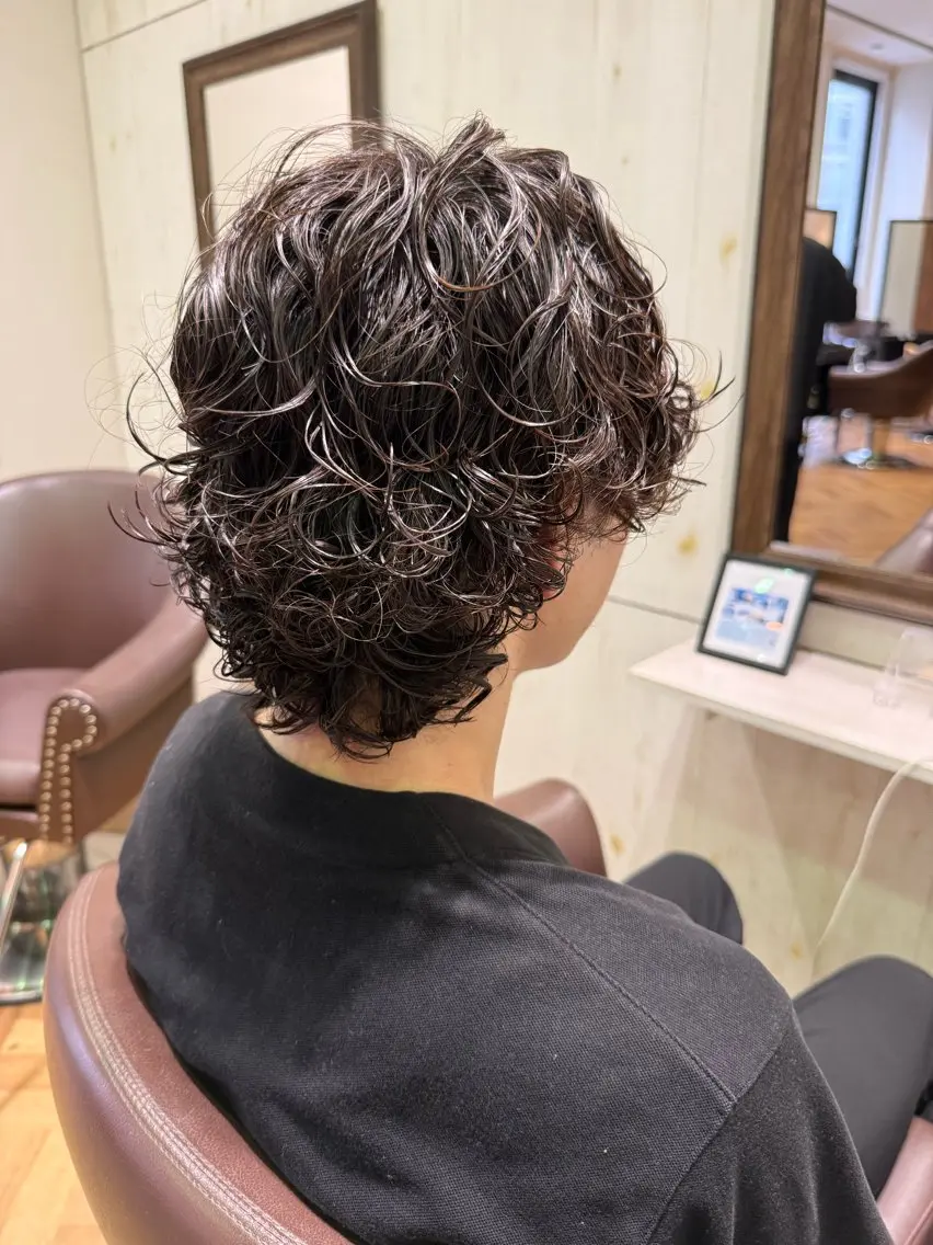 ミディアム パーマ メンズ 溝口 槙里也のヘアスタイル